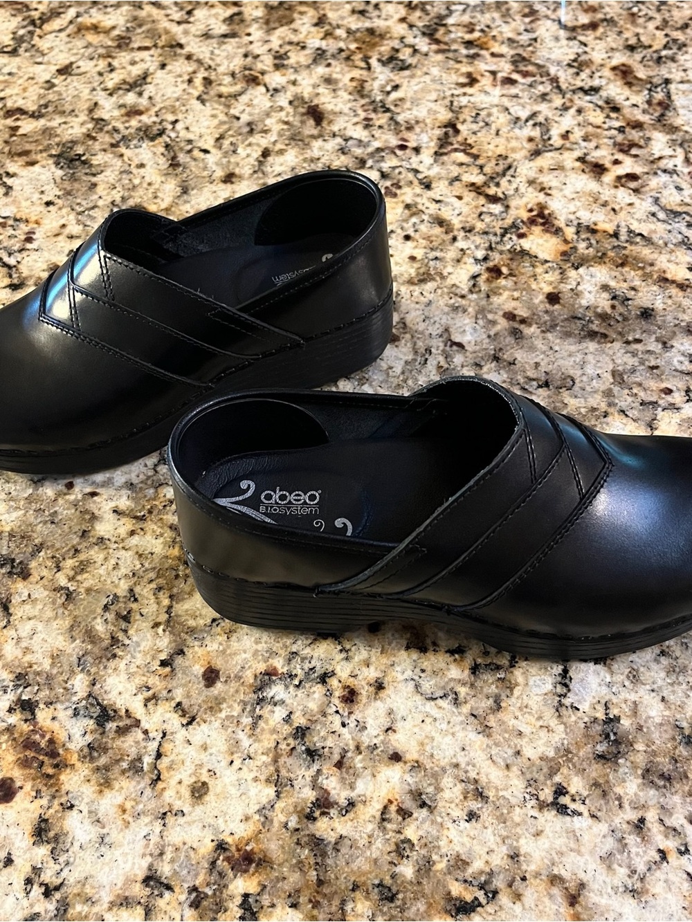 Abeo Women’sBlack Slip-On Mary Jane Comfort Clogs Size 10.  27 cm long